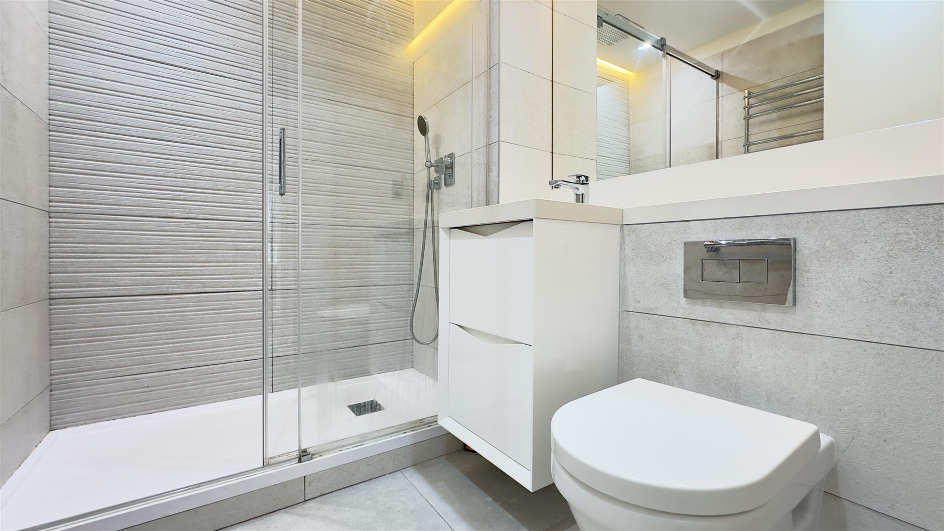 Image of Apartment - 1 Bedrooms - 1 Bathrooms for Sale in EuroCity-Gibraltar, Image 6